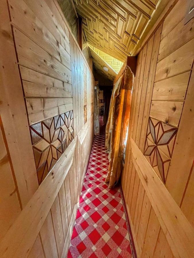 Lala Rukh Group Of Houseboats Hotel Srinagar  Exterior photo