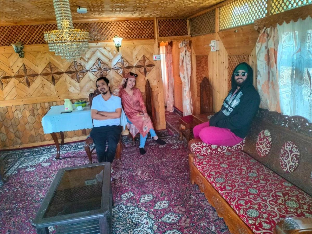 Lala Rukh Group Of Houseboats Hotel Srinagar  Exterior photo