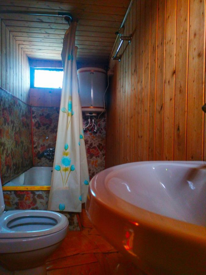 Lala Rukh Group Of Houseboats Hotel Srinagar  Exterior photo